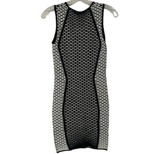Intermix Stretchy Knit Bodycon Sleeveless Black White Mini Dress Size Small